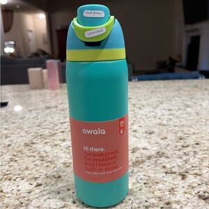 Owala Teal Insulated Tumbler with Built-in Straw 32oz